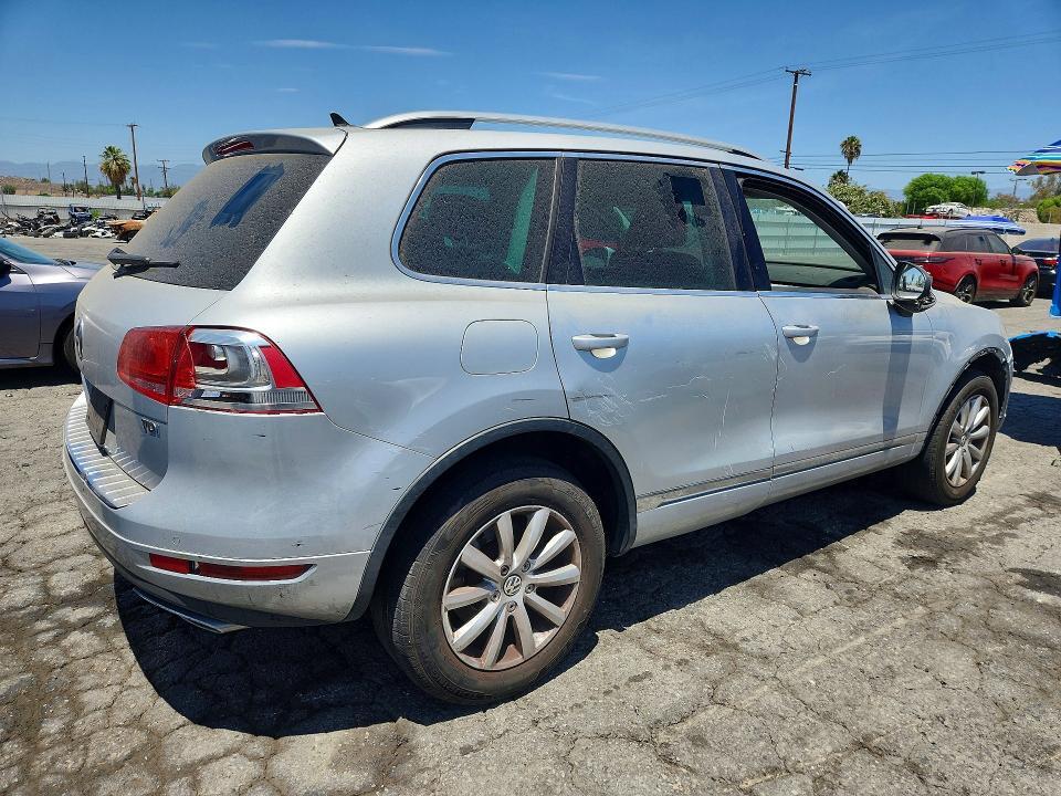 2012 VOLKSWAGEN TOUAREG V6 TDI — Фото 3 из 12