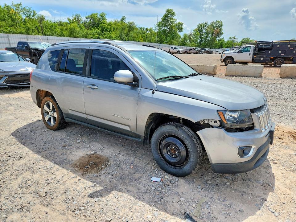 2016 JEEP COMPASS LATITUDE — Фото 4 из 13