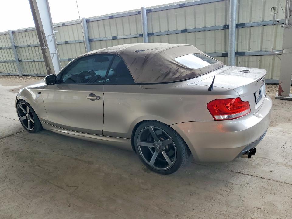 2010 BMW 135 I — Фото 2 из 12