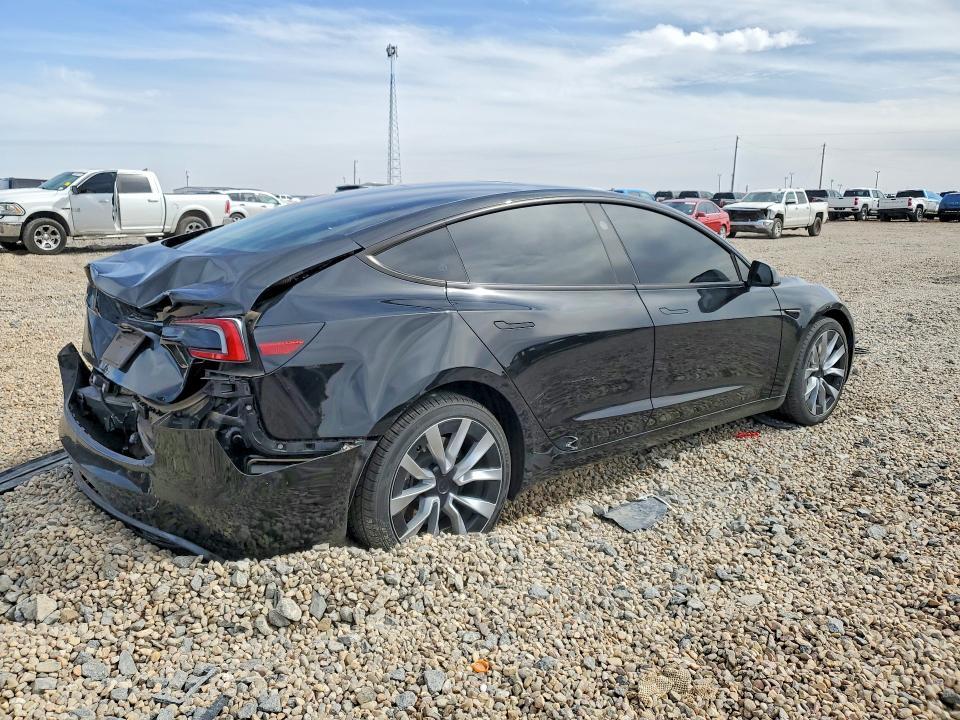 2024 TESLA MODEL 3 — Фото 3 из 12