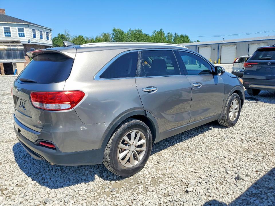 2016 KIA SORENTO LX — Фото 3 из 13