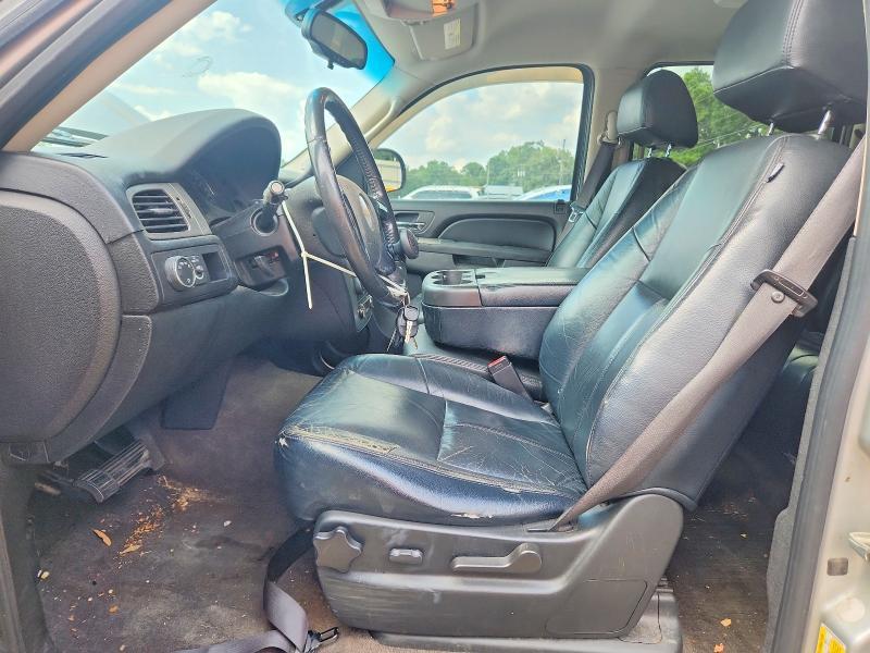 2010 CHEVROLET SUBURBAN C1500 LS — Фото 7 из 13