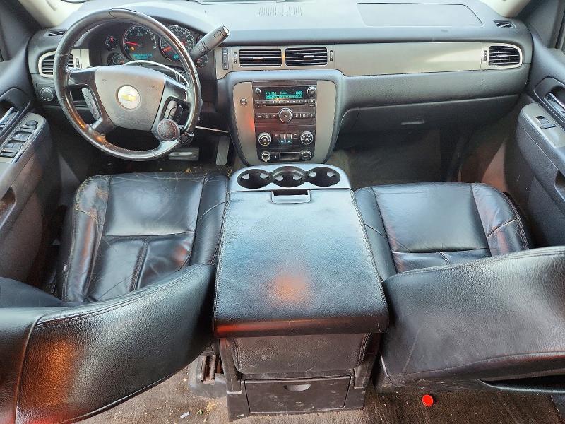 2010 CHEVROLET SUBURBAN C1500 LS — Фото 8 из 13