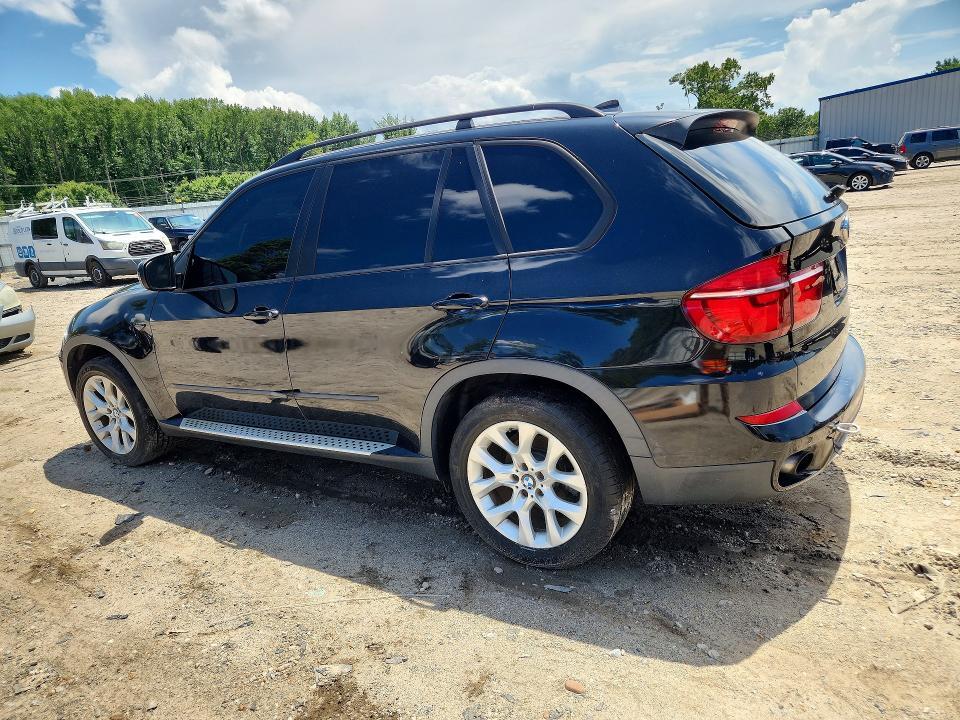 2013 BMW X5 XDRIVE35I — Фото 2 из 13