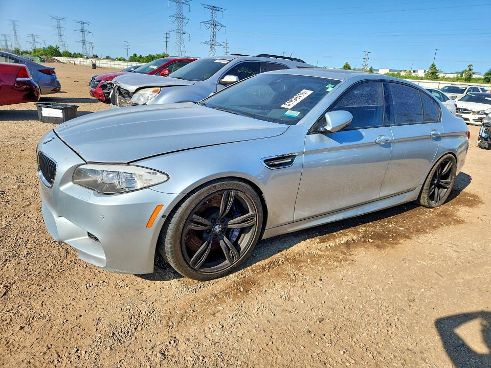 2013 BMW M5 WBSFV9C59DD097018