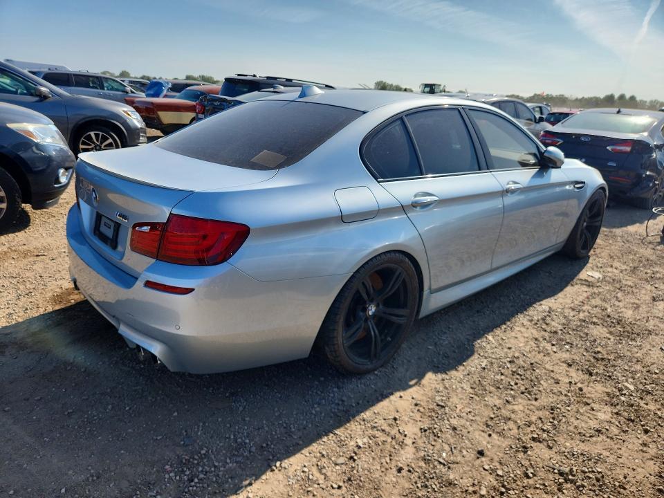 2013 BMW M5 — Фото 3 из 12