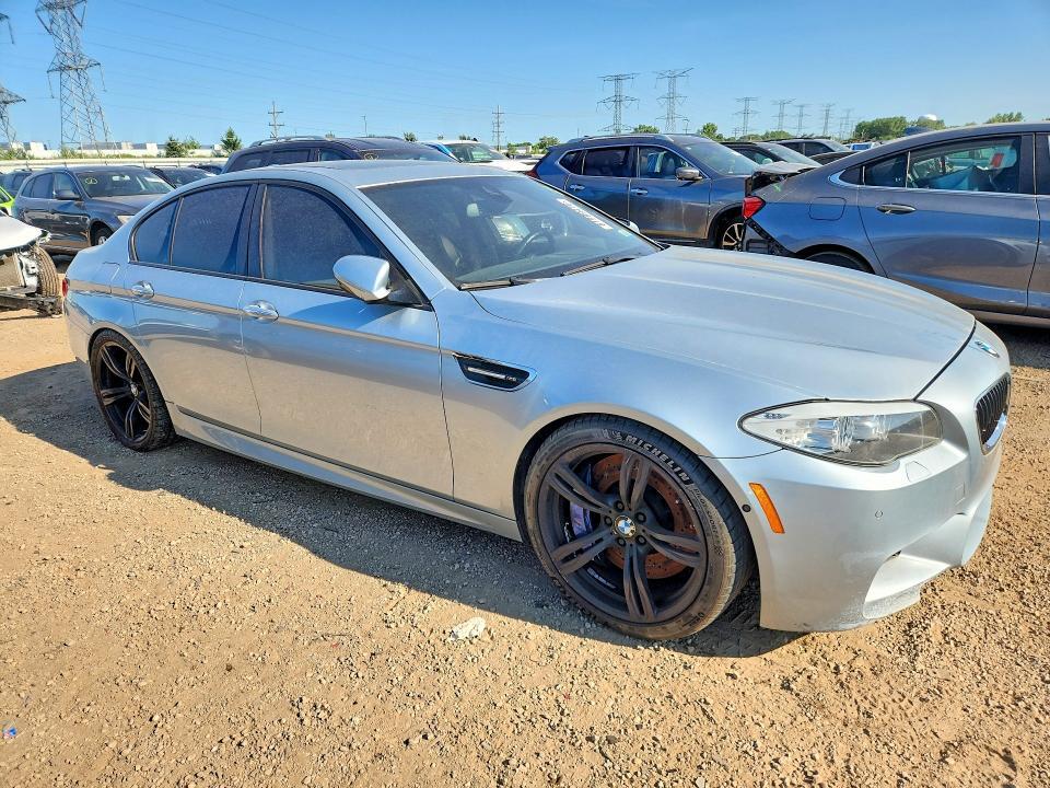 2013 BMW M5 — Фото 4 из 12