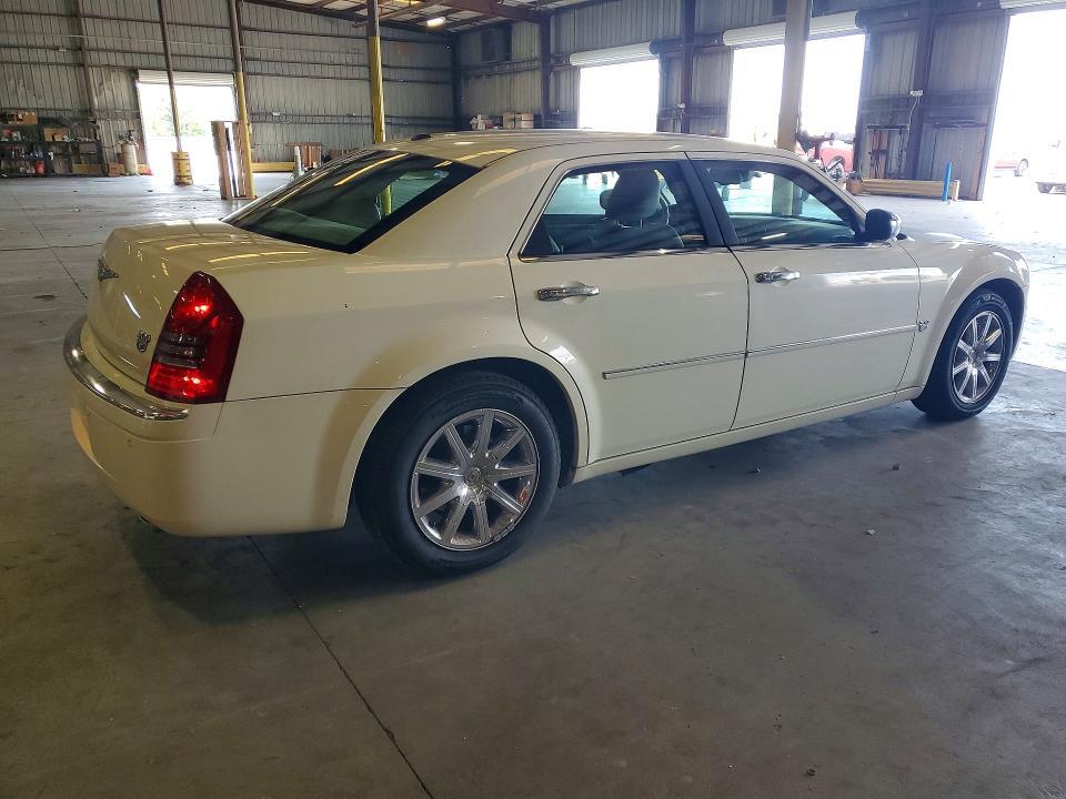 2007 CHRYSLER 300C — Фото 3 из 12