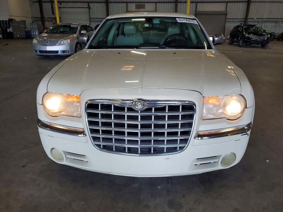 2007 CHRYSLER 300C — Фото 5 из 12