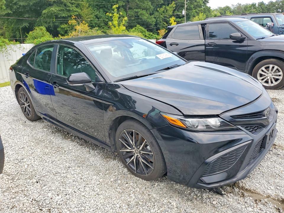 2024 TOYOTA CAMRY SE — Фото 4 из 12
