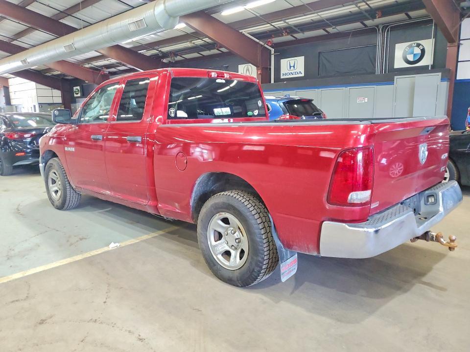 2010 DODGE RAM 1500 — Фото 2 из 12