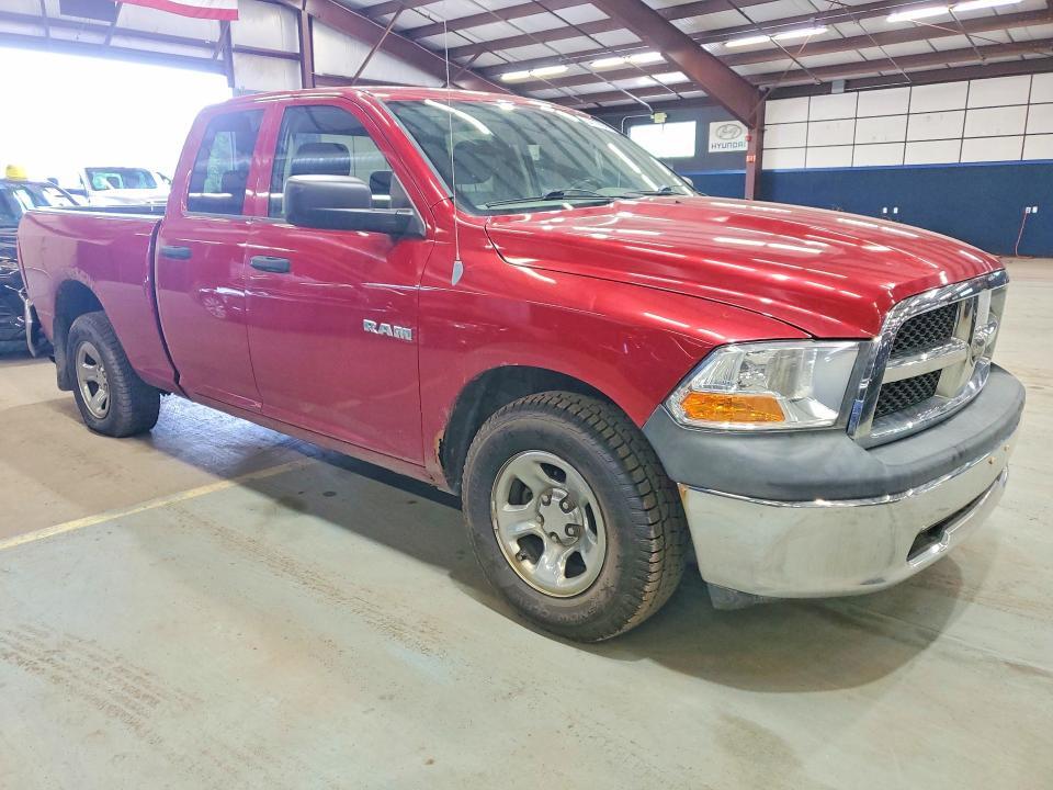 2010 DODGE RAM 1500 — Фото 4 из 12