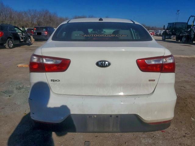 2016 KIA RIO LX — Фото 6 из 12
