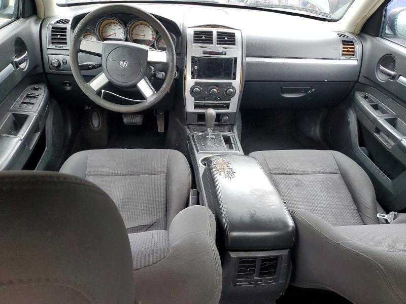 2010 DODGE CHARGER SXT — Фото 8 из 12