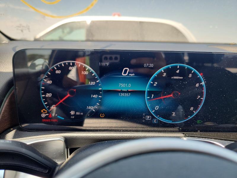 2020 MERCEDES-BENZ GLB 250 — Фото 9 из 13