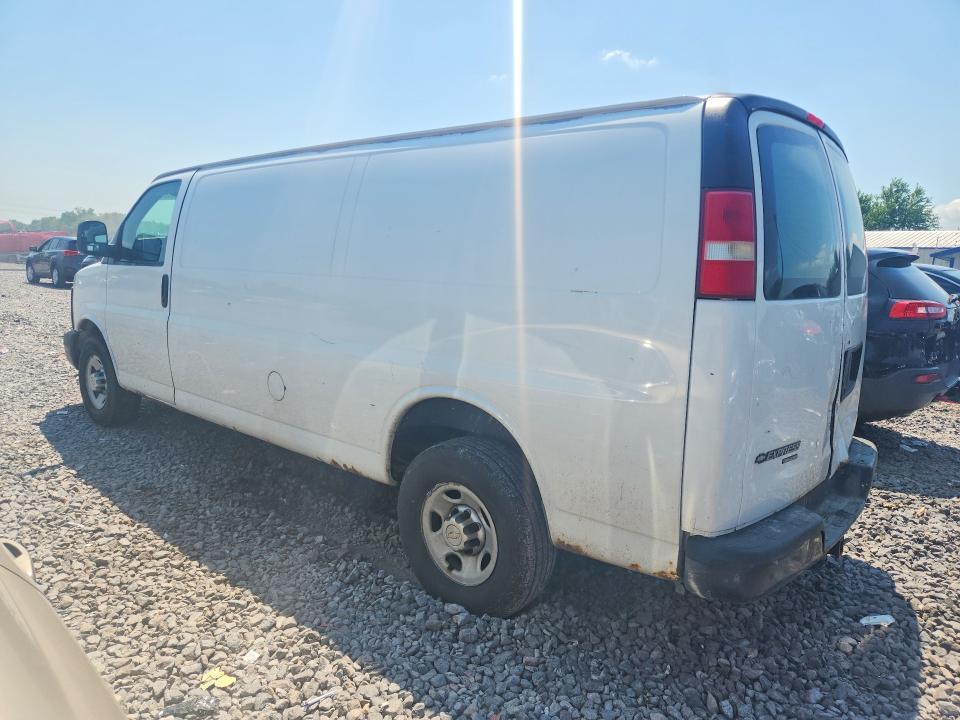 2013 CHEVROLET EXPRESS G2500 — Фото 2 из 12
