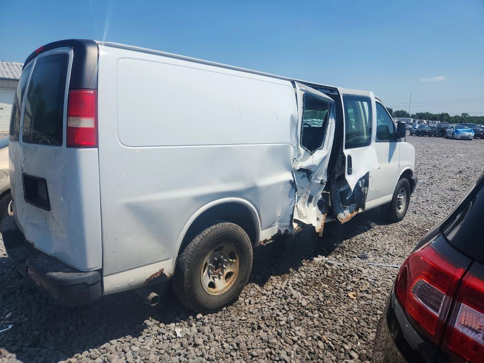 2013 CHEVROLET EXPRESS G2500 — Фото 3 из 12