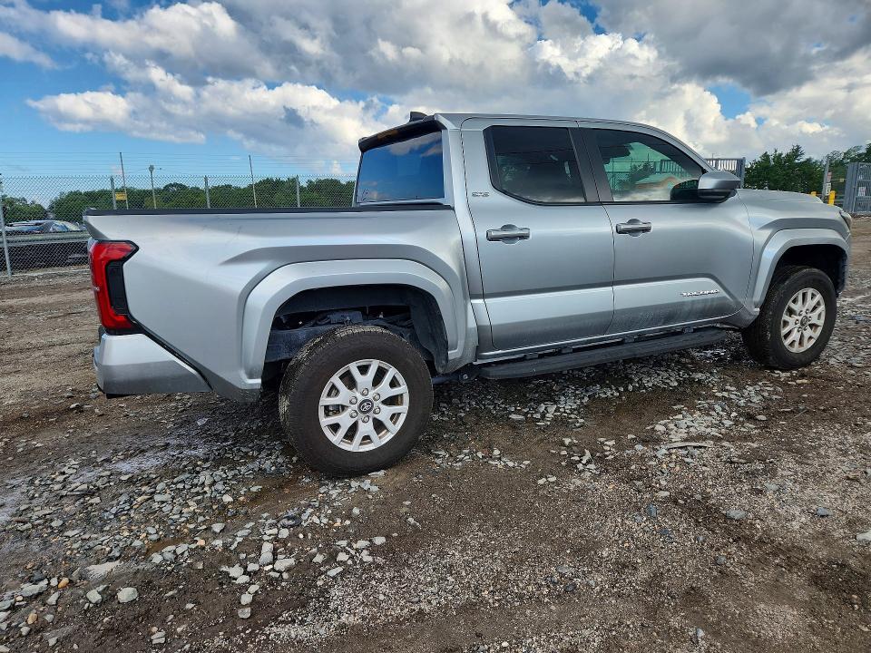 2024 TOYOTA TACOMA SR5 — Фото 3 из 12