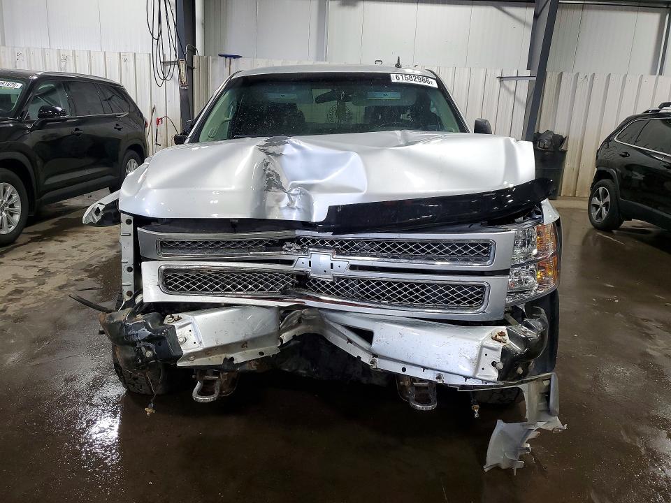 2013 CHEVROLET SILVERADO K1500 LT — Фото 5 из 13