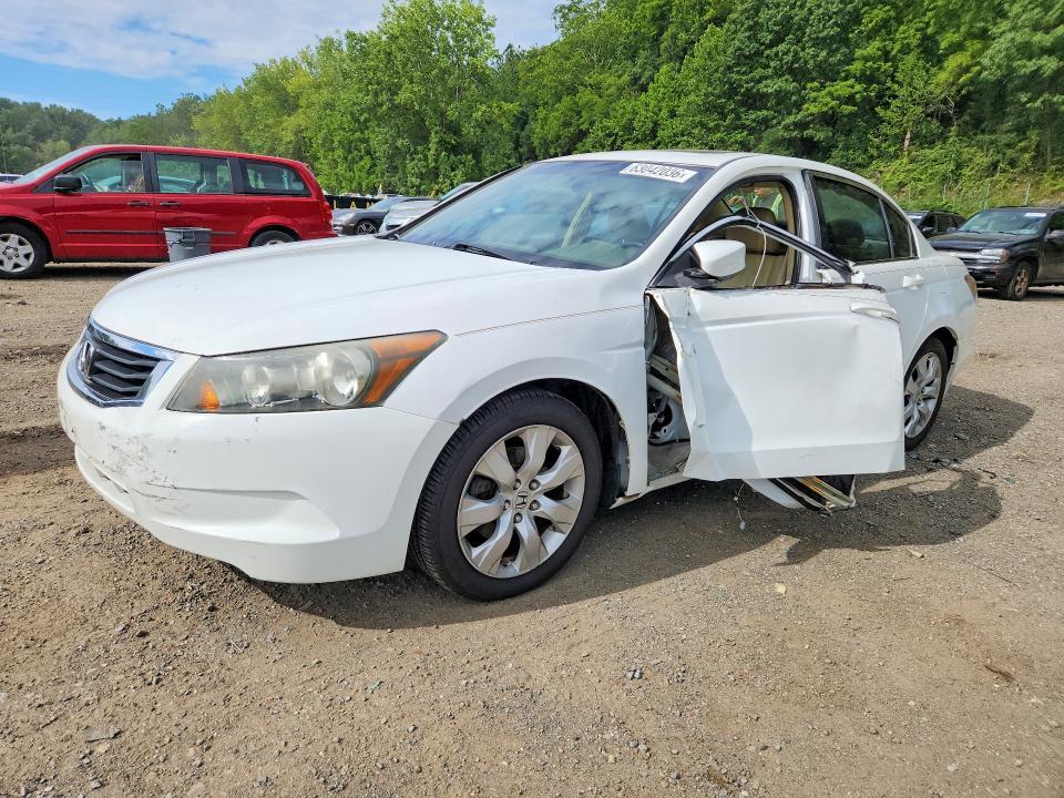 1HGCP2F84AA104697 2010 HONDA ACCORD photo no. 1
