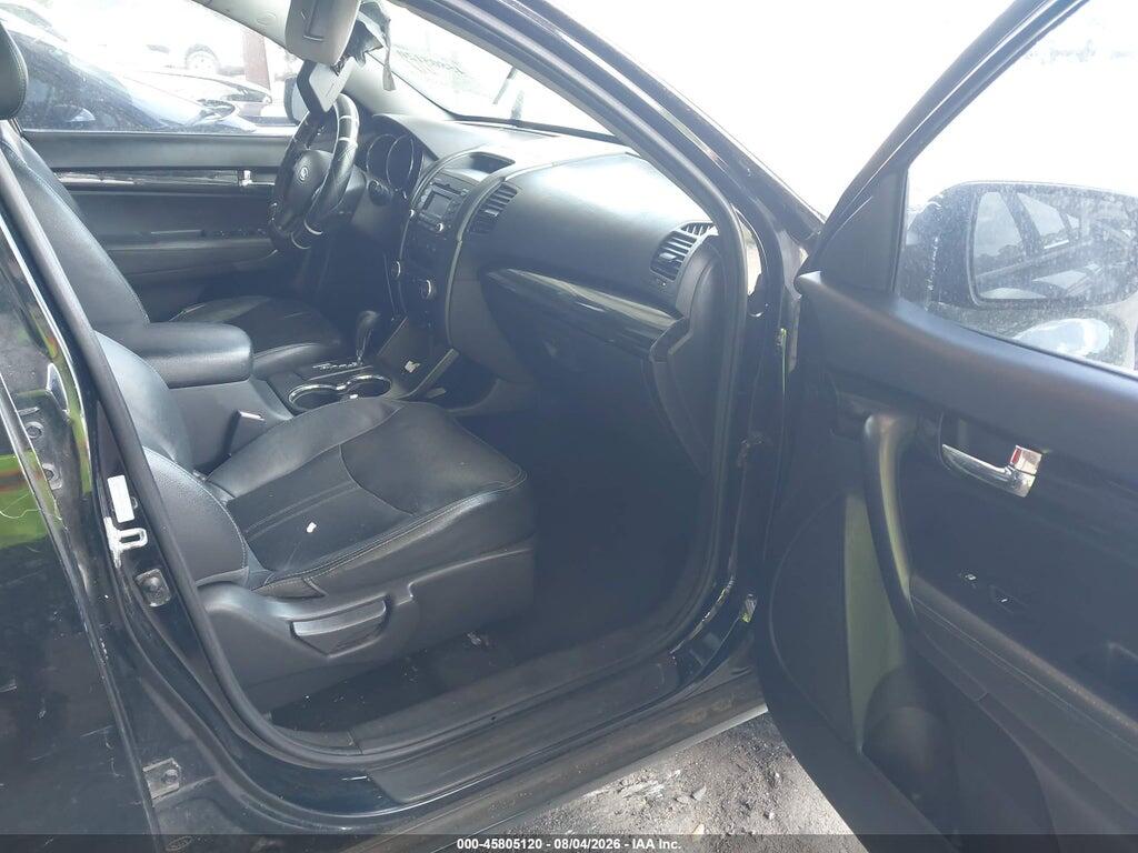 5XYKU4A10BG178564 2011 KIA SORENTO photo no. 5