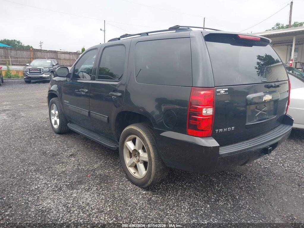 1GNSCAE00BR180147 2011 CHEVROLET TAHOE photo no. 3
