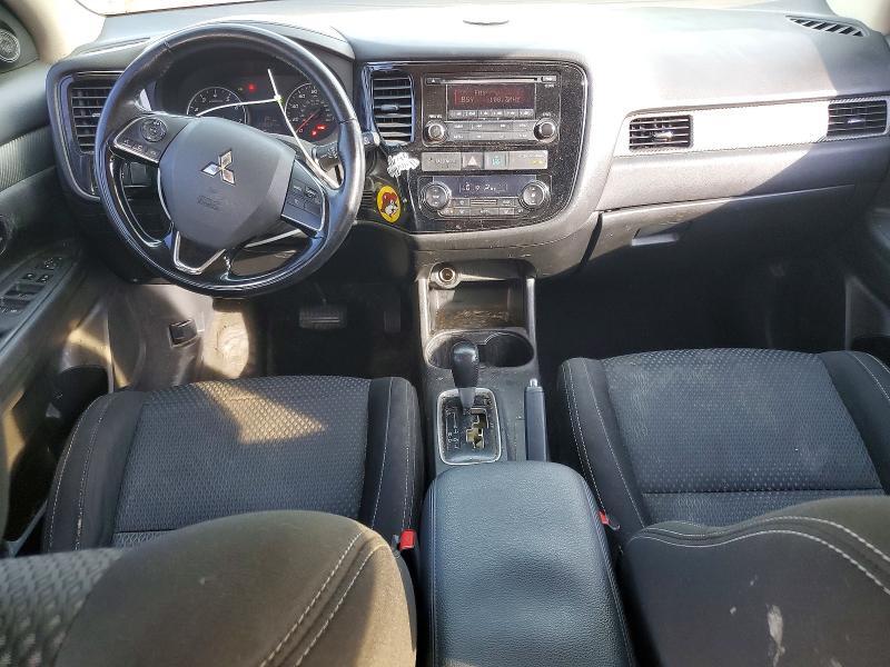 2016 MITSUBISHI OUTLANDER ES — Фото 8 из 13