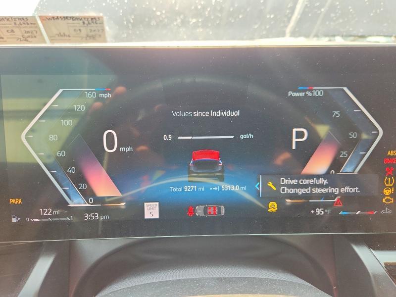 2025 BMW 530 XI — Фото 9 из 13