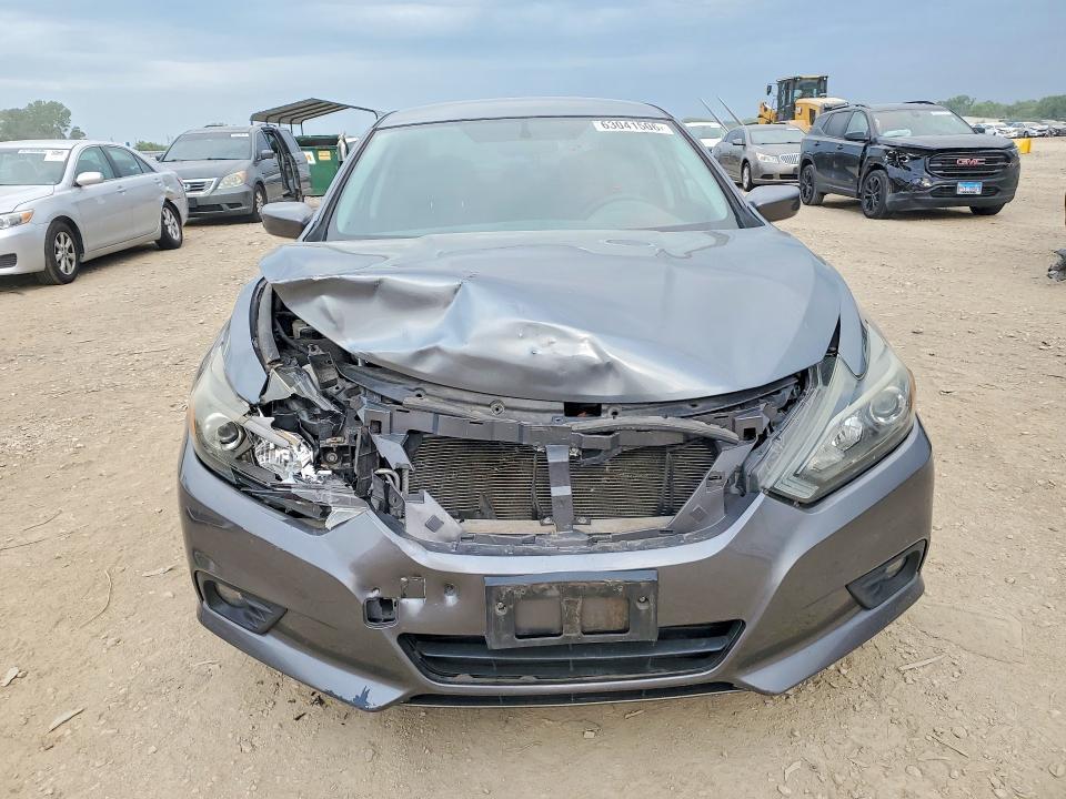2016 NISSAN ALTIMA 2.5 SR — Фото 5 из 13