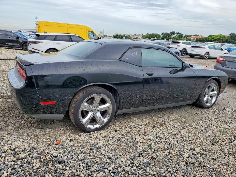 2C3CDYAGXDH642128 2013 DODGE CHALLENGER photo no. 3