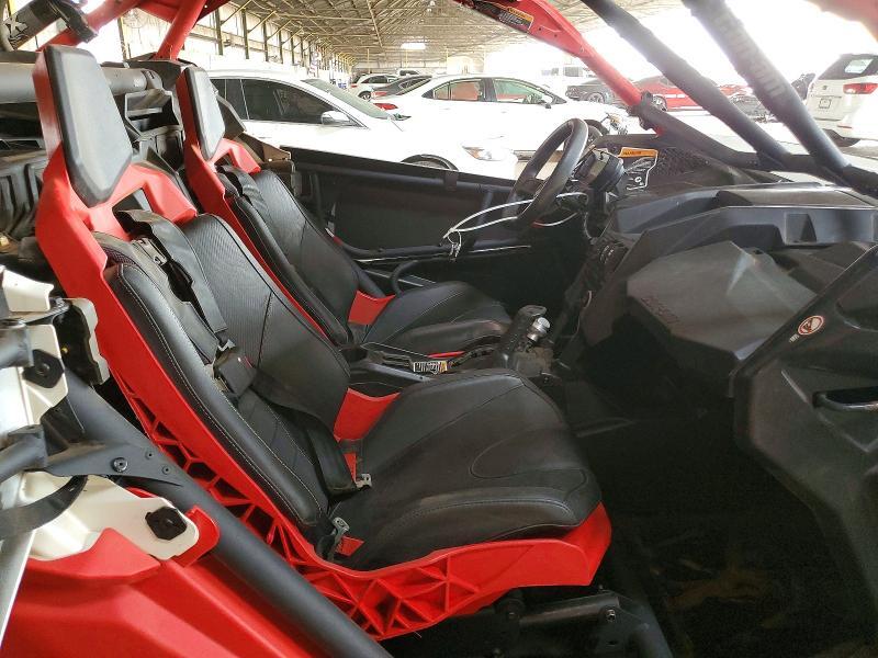 2025 CAN-AM MAVERICK X3 X RC 72 TURBO RR — Фото 5 из 10