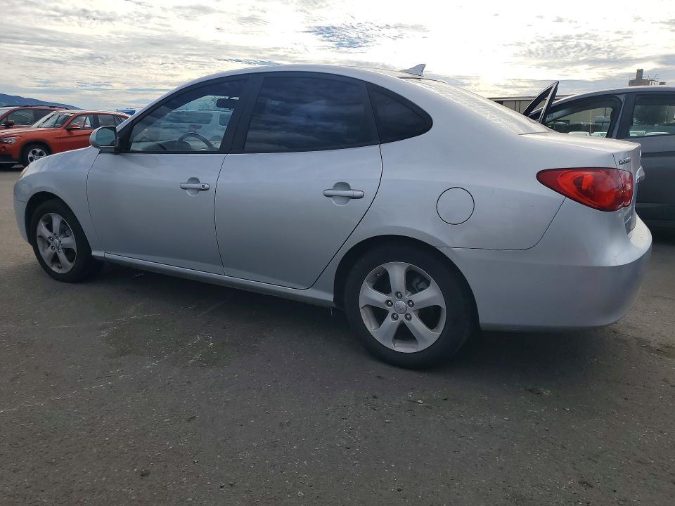 2010 HYUNDAI ELANTRA SE — Фото 2 из 12