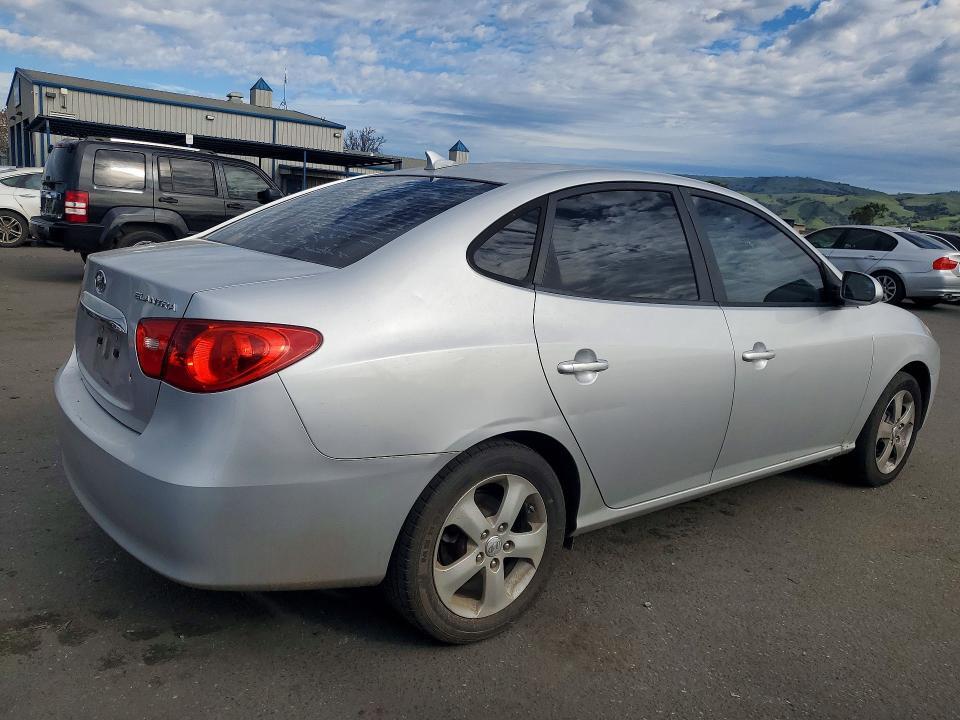2010 HYUNDAI ELANTRA SE — Фото 3 из 12