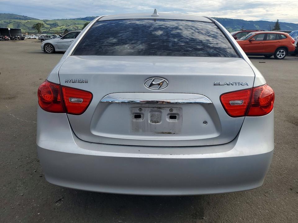 2010 HYUNDAI ELANTRA SE — Фото 6 из 12
