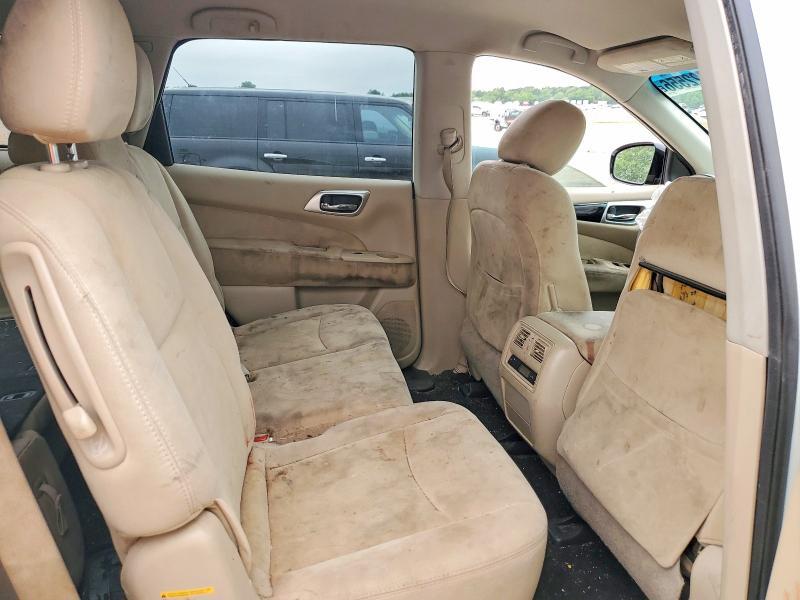 2016 NISSAN PATHFINDER SV — Фото 11 из 14
