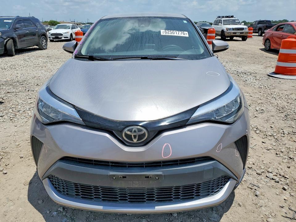 2020 TOYOTA C-HR LE — Фото 5 из 12