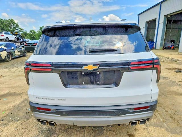 2025 CHEVROLET TRAVERSE LT — Фото 6 из 13