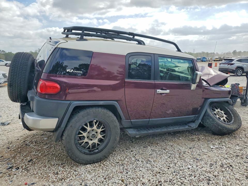 2007 TOYOTA FJ CRUISER BASE — Фото 3 из 13