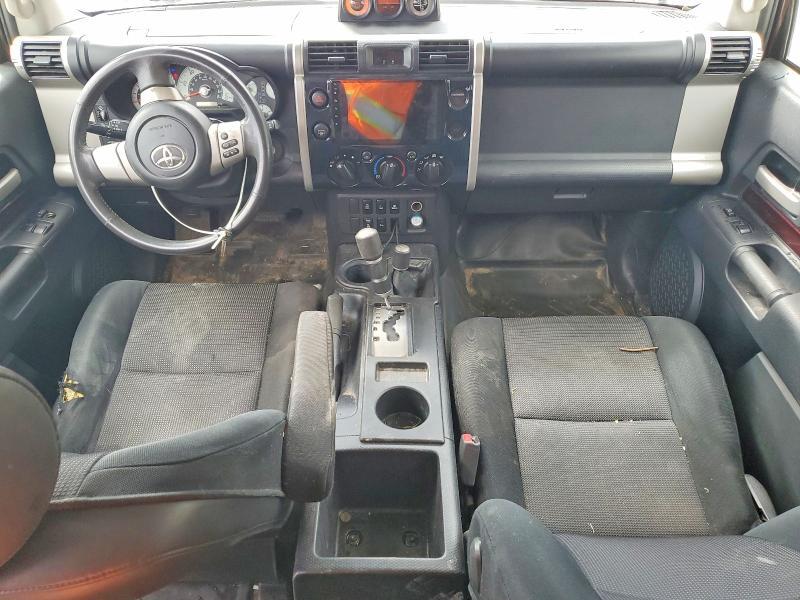 2007 TOYOTA FJ CRUISER BASE — Фото 8 из 13