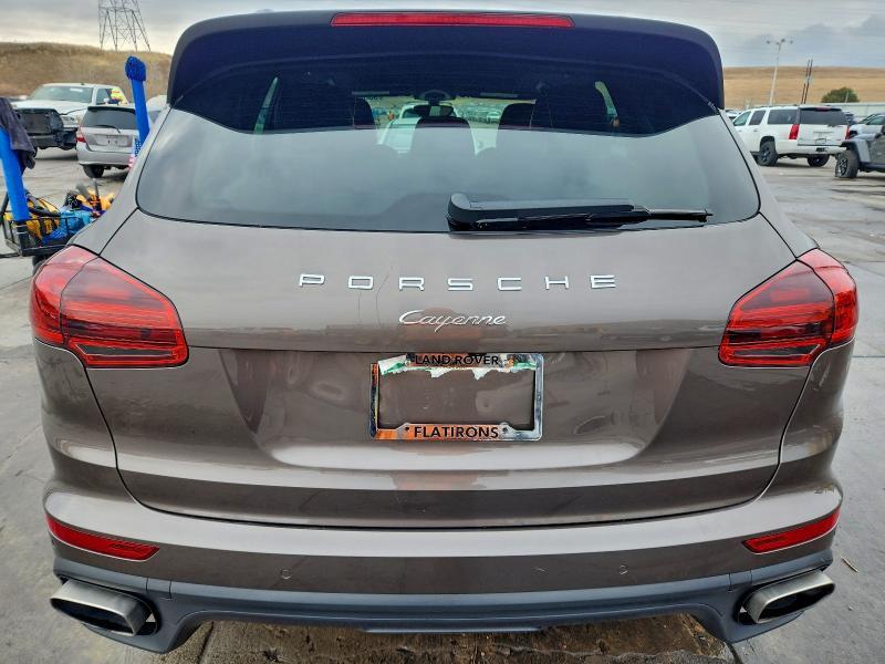 2016 PORSCHE CAYENNE — Фото 6 из 13
