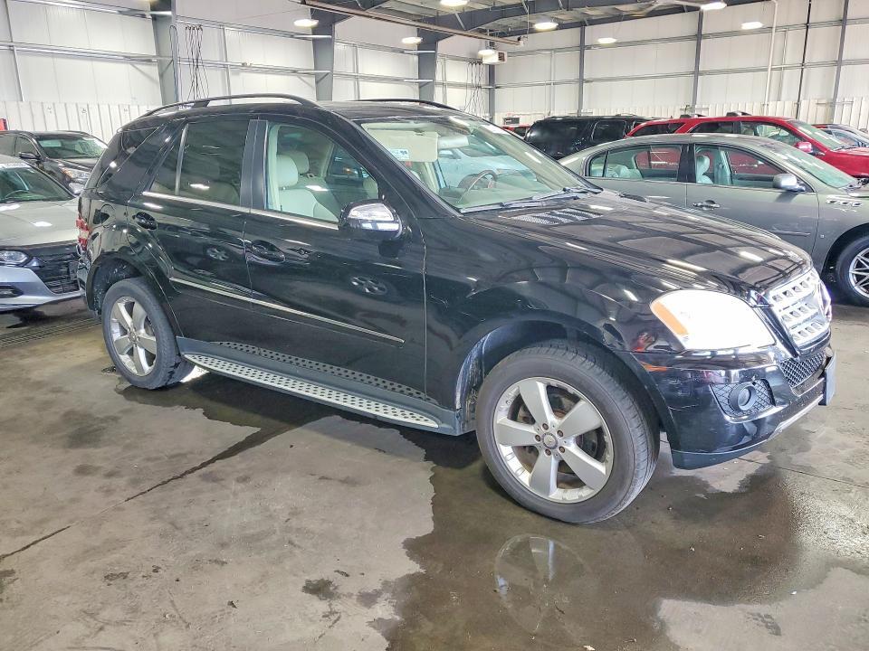 2010 MERCEDES-BENZ ML 350 4MATIC — Фото 4 из 13