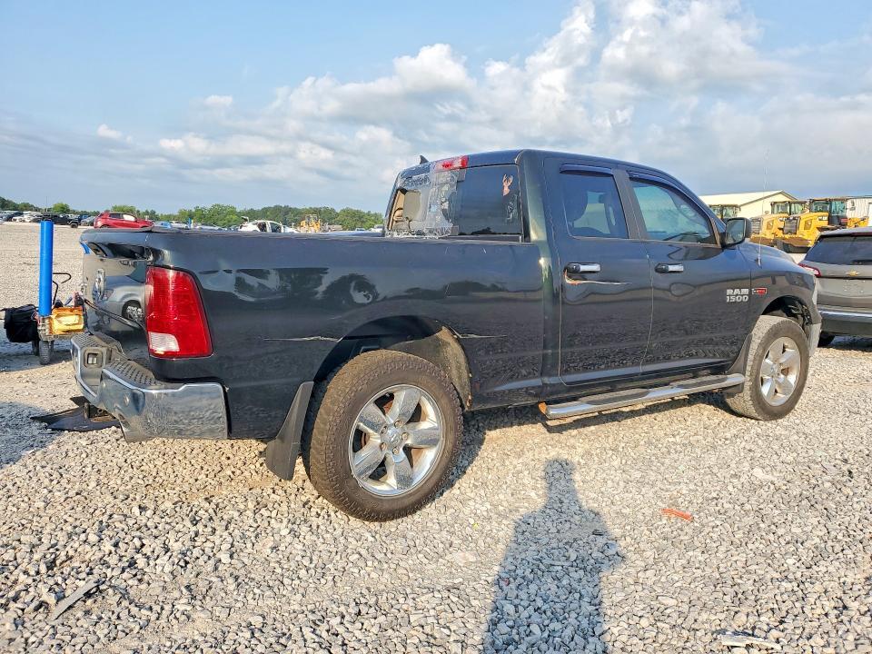 2016 RAM 1500 SLT — Фото 3 из 13