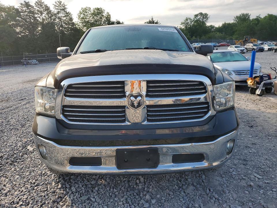 2016 RAM 1500 SLT — Фото 5 из 13