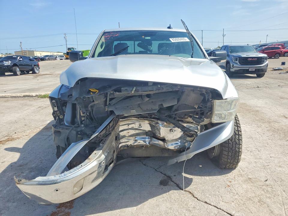 2016 RAM 1500 SLT — Фото 5 из 12