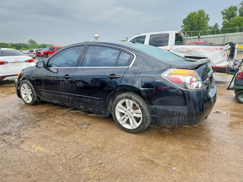 1N4BL2AP8AN506645 2010 NISSAN ALTIMA photo no. 2