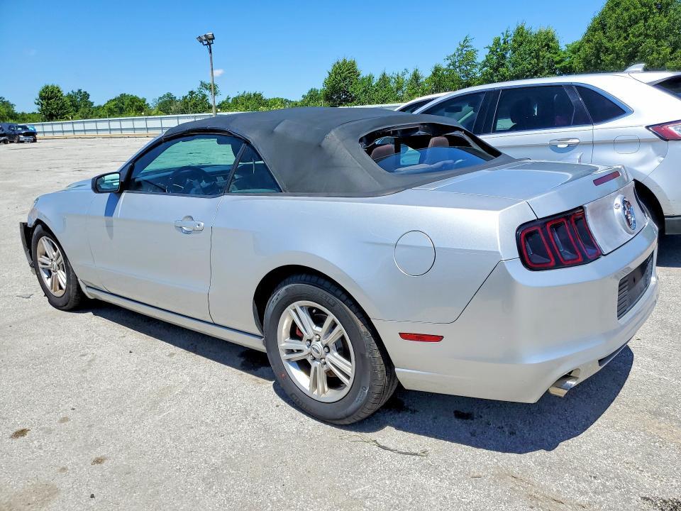 2013 FORD MUSTANG — Фото 2 из 13