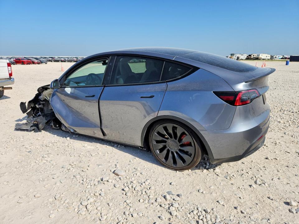 7SAYGDEF9SA351948 2025 TESLA MODEL Y photo no. 2