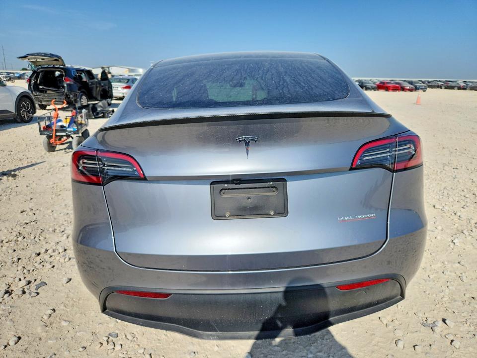7SAYGDEF9SA351948 2025 TESLA MODEL Y photo no. 6
