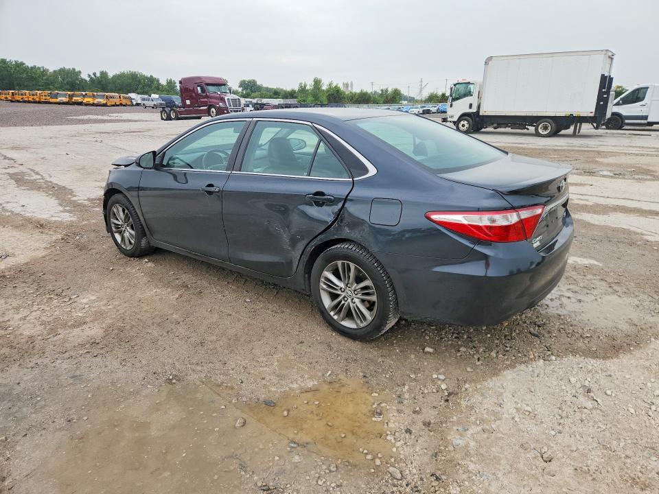 2016 TOYOTA CAMRY SE — Фото 2 из 12