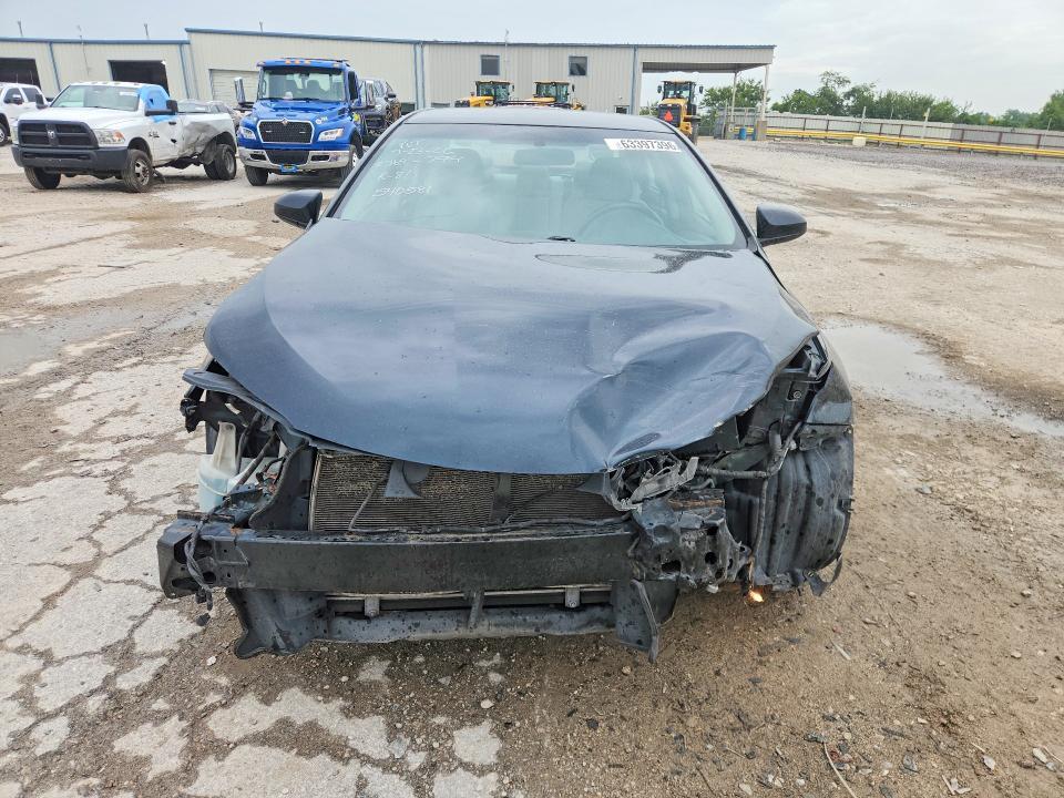 2016 TOYOTA CAMRY SE — Фото 5 из 12